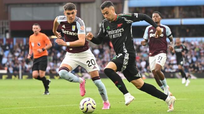 Màn đụng độ Arsenal vs Aston Villa