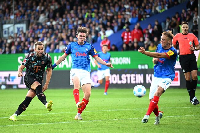 Màn đụng độ Bayern Munich vs Holstein Kiel