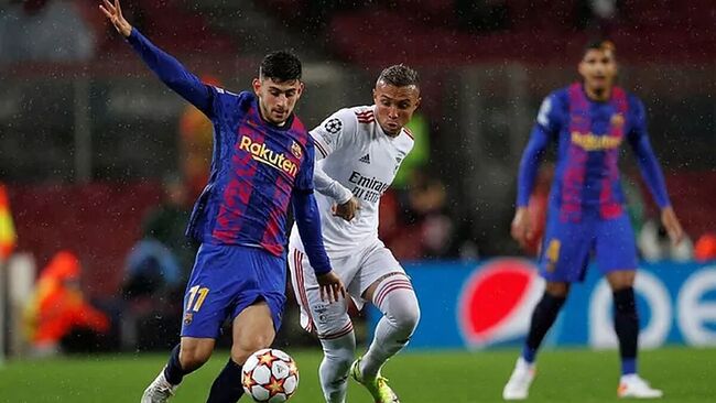 Màn đụng độ Benfica vs Barcelona