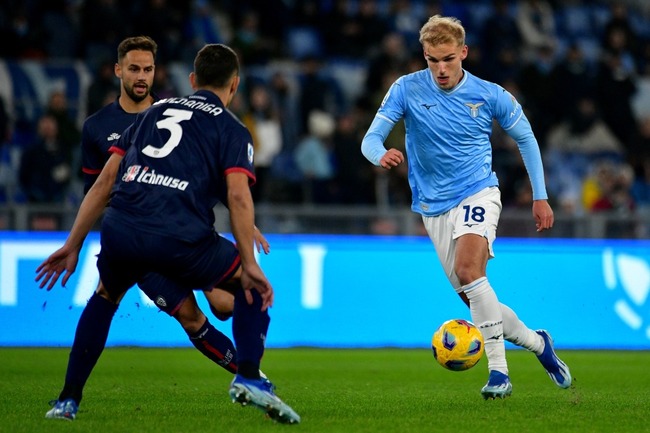 Màn đụng độ Lazio vs Como
