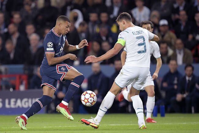 Màn đụng độ PSG vs Man City