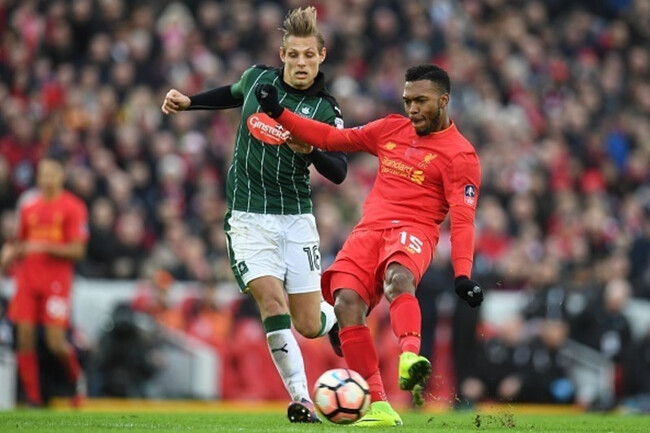 Màn đụng độ Plymouth vs Liverpool