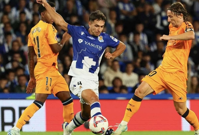 Màn đụng độ Real Sociedad vs Real Madrid