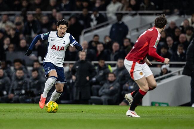 Màn đụng độ Tottenham Hotspur vs Manchester United